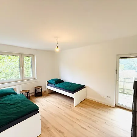 Komfortable Mit Grossen Zimmern, Kueche Und Balkon Appartement *